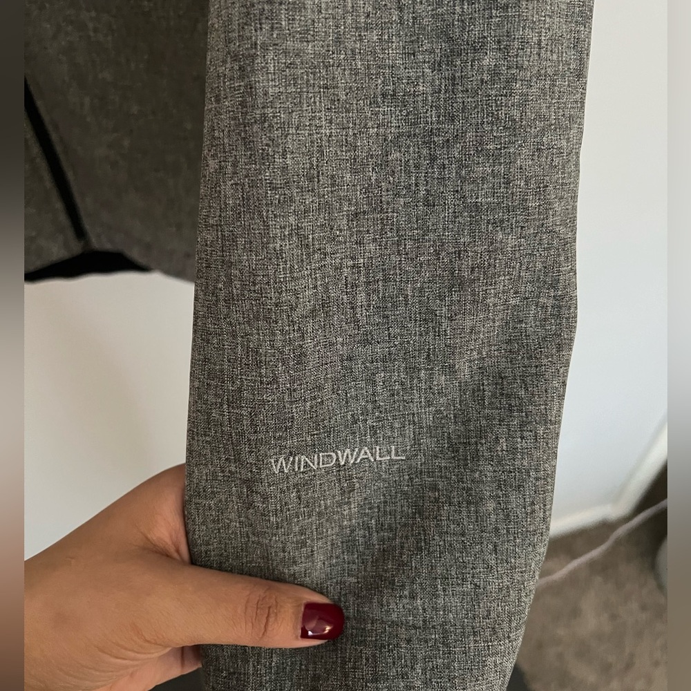 The North Face Apex Barrier Soft Shell Windwall woman’s Jacket, Medium, Gray - Picture 4 of 7